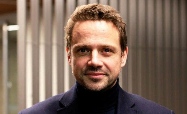 ​Rafał Trzaskowski zarobił w ratuszu mniej niż jego zastępcy