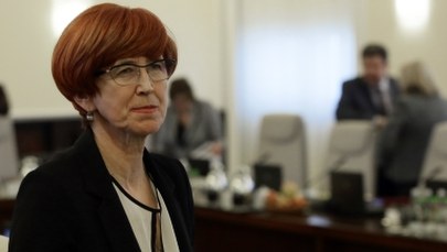 Rafalska: Kwestia odbierania służbowego telefonu po pracy powinna być uregulowana
