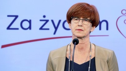 Rafalska: Od nowego roku świadczenie pielęgnacyjne dla matki wyniesie 1406 zł