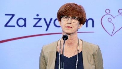 Rafalska: Żadne pieniądze nie zmniejszą bólu rodzin, w których rodzi się chore dziecko