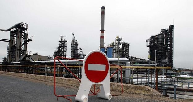 Rafineria Orlenu Mazeikiu Nafta na Litwie. Fot. INNA /Reporter