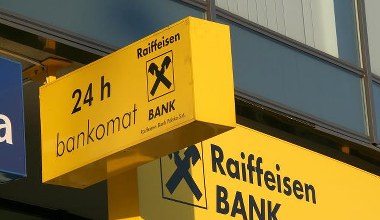 Raiffeisen zapłacił fiskusowi 75,9 mln zł, co obciąży wynik banku za 2016 r.