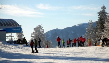 Raj dla miłośników sportów zimowych w dobrej cenie. Tylko 2 godziny od Krakowa 