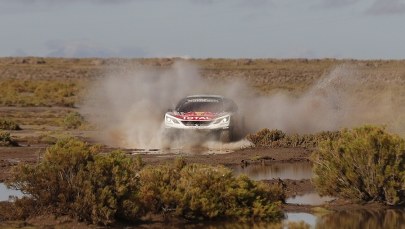 Rajd Dakar: Loeb przewodzi stawce kierowców po ośmiu etapach