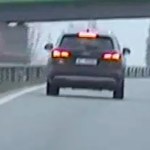 "Rajd grozy" na S7. Pędził 200 km/h i "poganiał" innych kierowców (FILM)