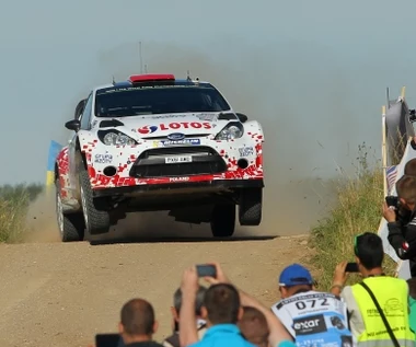 Rajd Polski: Kubica dachował, Ogier liderem  