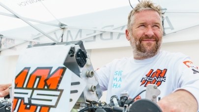 Rajd Sardynii: Sonik stawia na fair play, Wiśniewski z przygodami