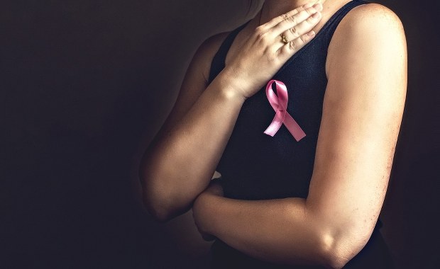Rak piersi. Walka o odzyskanie kobiecości 