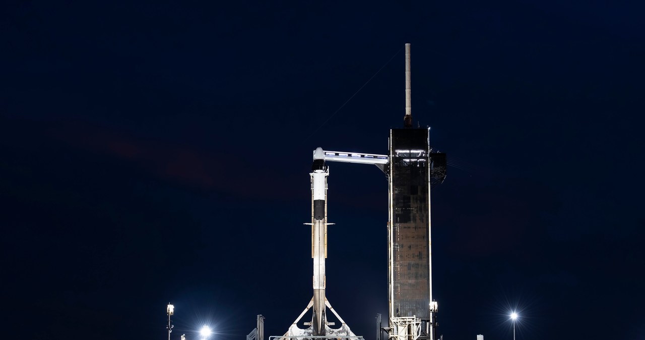 Rakieta Falcon 9, która wyniosła kapsułę Dragon firmy SpaceX z misją Polaris Dawn. /SpaceX /materiały prasowe