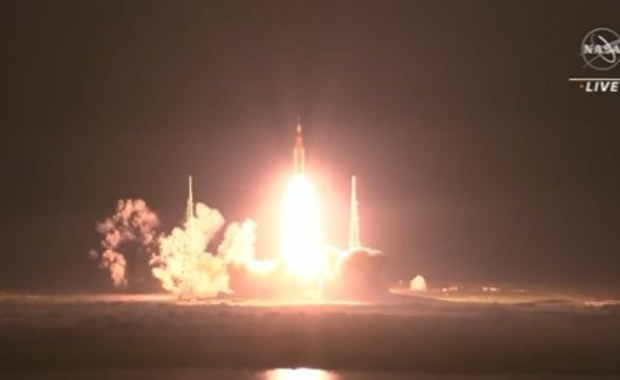 Rakieta wystartowała. NASA oficjalnie rozpoczyna księżycową misję Artemis I