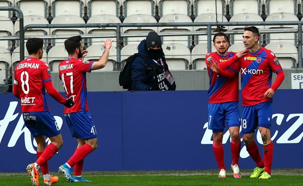 Raków Częstochowa w finale Pucharu Polski. Czerwona kartka i dwa gole w końcówce