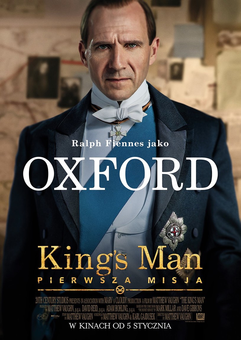 Ralph Fiennes na plakacie filmu "King's Man: Pierwsza misja" /materiały prasowe