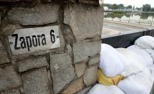 "Ramię w ramię z Polską". Londyn wysyła wojsko do pomocy w usuwaniu skutków powodzi