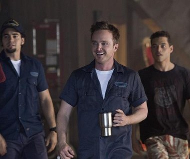 Ramon Rodriguez, Aaron Paul i Rami Malek w scenie z filmu "Need for Speed"