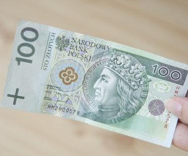 Randstad: Polacy chcą podwyżek i premii