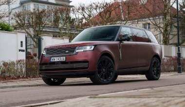 Range Rover SV to TGV na kołach. 2,8 tony, 4,6 s do setki 