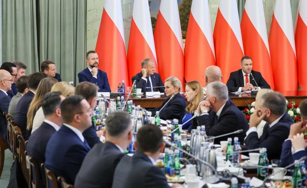 ​Ranking zaufania do polityków. Niemal wszyscy tracą, ale jeden mocno zyskał