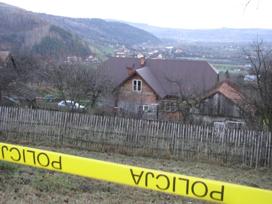 Ranny 27-latek jest w szpitalu w Nowym Sączu /Maciej Pałahicki /RMF FM