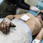 Ranny Ukrainiec czekał 33 dni. Wysłali po niego robota