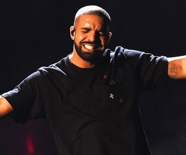 Raper Drake otrzymał w prezencie komputer warty krocie. Internet podzielony