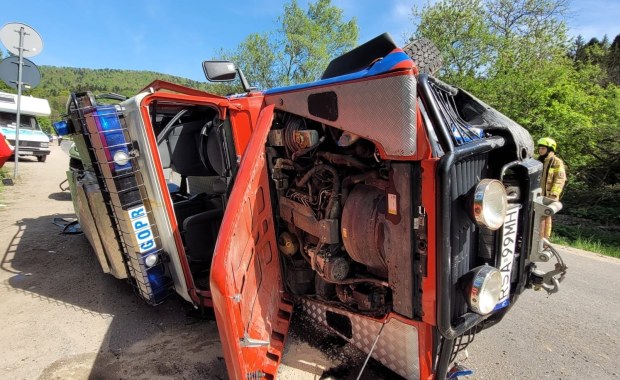 Ratownicy GOPR jechali pomóc turyście. Sami zostali ranni 