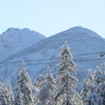 Ratownicy ostrzegają: Wzrosło zagrożenie lawinowe w górach