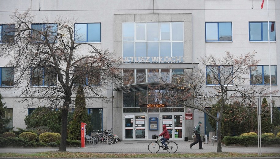 Ratusz dzielnicy Włoch / 	Marcin Obara  /PAP