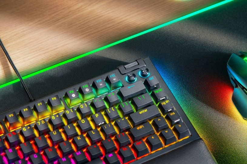 Razer BlackWidow V4 75% /materiały prasowe