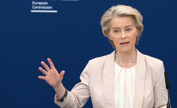 Reakcja Brukseli na zawieszone przez Trumpa cła. Oświadczenie szefowej KE