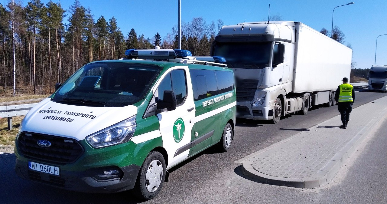 Realizująca transport międzynarodowy rosyjska ciężarówka nie spodobała się "Krokodylom". Posypały się mandaty. Kara czeka też przewoźnika, do którego należał zestaw /ITD /Informacja prasowa