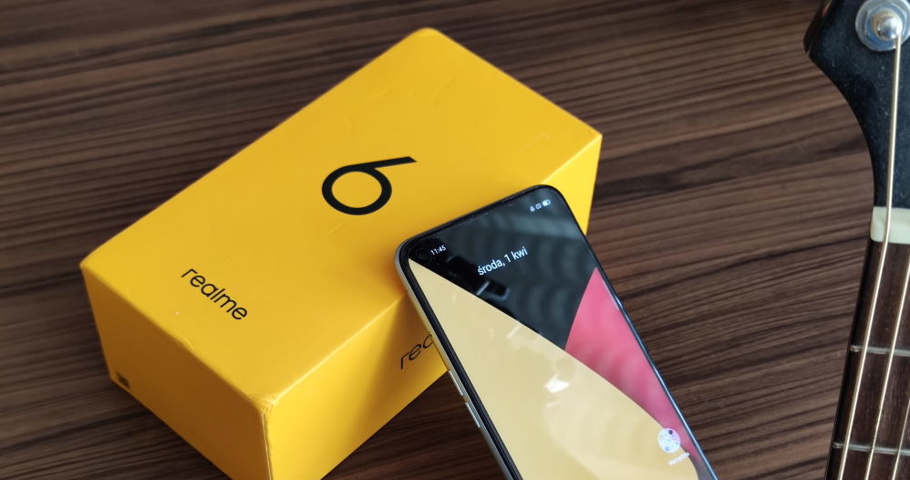 ​Realme 6 - zdjęcie testowanego przez nas modelu /INTERIA.PL