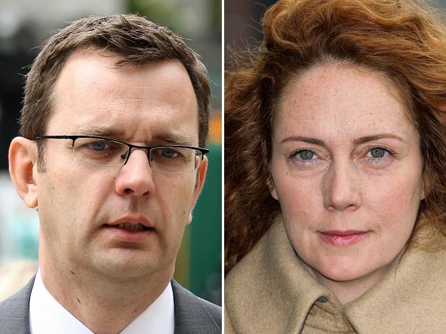 Rebekah Brooks i Andy Coulson (L) - byli szefowie "News of the World" /AFP