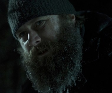 Rebrow (Leszek Lichota, na zdjęciu) ukrywa się w bieszczadzkiej głuszy, oficjalnie jest poszukiwany. Po odkryciu makabrycznej zbrodni na granicy prokurator Dobosz (Aleksandra Popławska) otrzymuje zadanie poprowadzenia śledztwa i z dużymi obawami wraca w Bieszczady. Markowski (Andrzej Zieliński) twardą ręką trzyma watahę, zyskał zaufanie swoich podwładnych, ale sprawy sprzed lat nie dają mu spokoju.