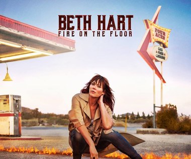 Recenzja Beth Hart "Fire on the Floor": Bluesowa siłownia