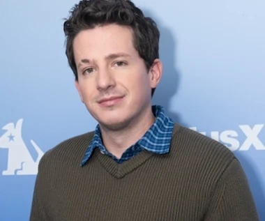 Recenzja Charlie Puth "Whatever's Clever!": Muzyka sitcomowa z lat 80. [RECENZJA]