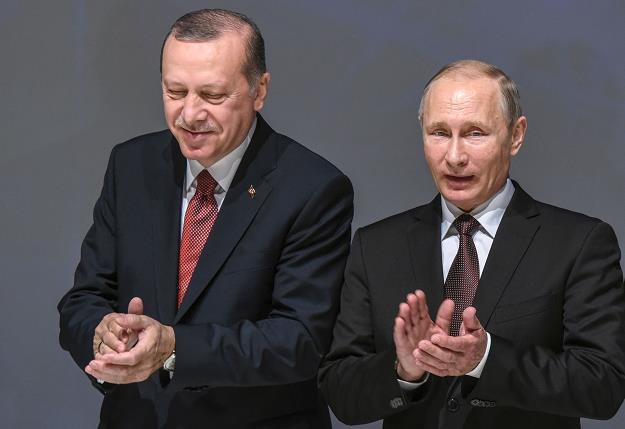 Recep Tayyip Erdogan (L) i Władimir Putin (P). Fot. OZAN KOSE/OZN /AFP