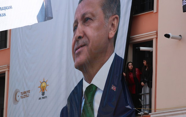 Recep Tayyip Erdogan ubiega się ponownie o wybór na prezydenta Turcji /	TOLGA BOZOGLU /PAP/EPA