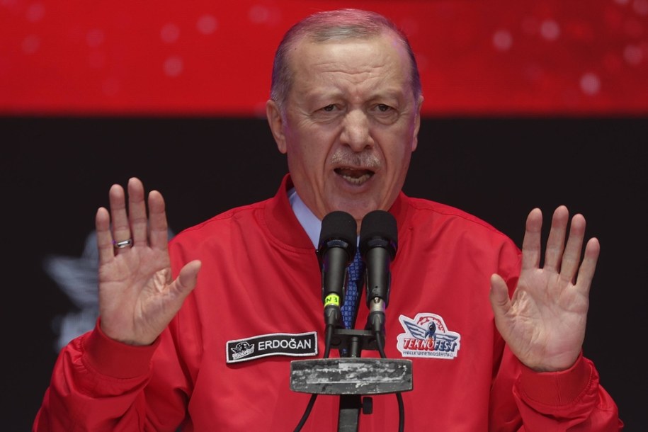 Recep Tayyip Erdogan /ERDEM SAHIN /PAP/EPA