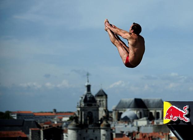 Red Bull Cliff Diving w La Rochelle, 2010 r. /fot. Red Bull Content Pool /