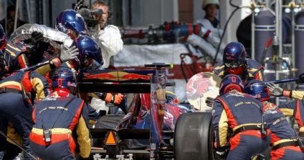 Red Bull Racing jest w znakomitej formie /AFP