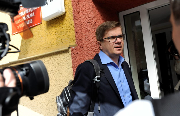 Redaktor naczelny tygodnika "Wprost" Sylwester Latkowski, przed wejściem do prokuratury /Bartłomiej Zborowski /PAP