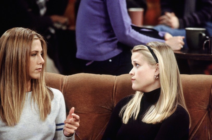 Reese Witherspoon i Jennifer Aniston w "Przyjaciołach" /NBC /Getty Images