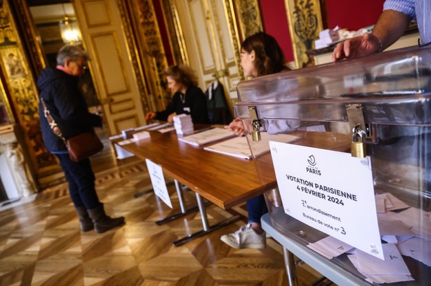 Referendum w Paryżu /MOHAMMED BADRA /PAP/EPA