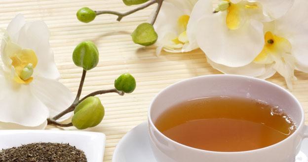 Regularne picie zielonej herbaty chroni mózg przed Alzheimerem /&copy; Panthermedia