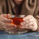 Reguluje cukier i kwas moczowy, przegania bakterie i grzyby. Jak działa podagrycznik?