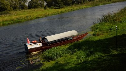 Rejs po Narwi na bacie