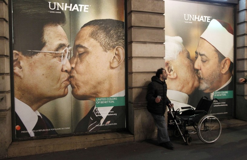 Reklama Benettona w Paryżu &nbsp; /AFP
