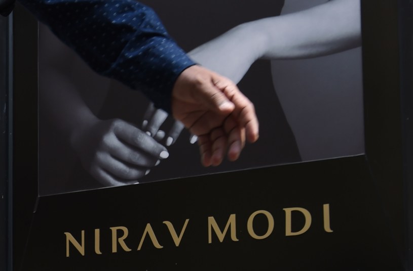 Reklama luksusowej bizuterii "Nirav Modi" /Indranil MUKHERJEE /AFP