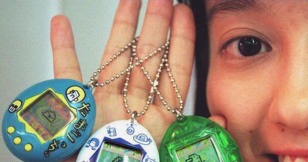 Reklama pierwszych modeli Tamagotchi /AFP