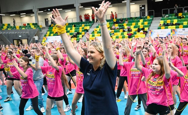 Rekord na katowickim WF-ie! Sześćset uczennic i mistrzynie sportu 